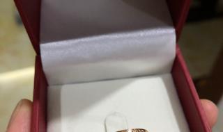 周大福情侣对戒